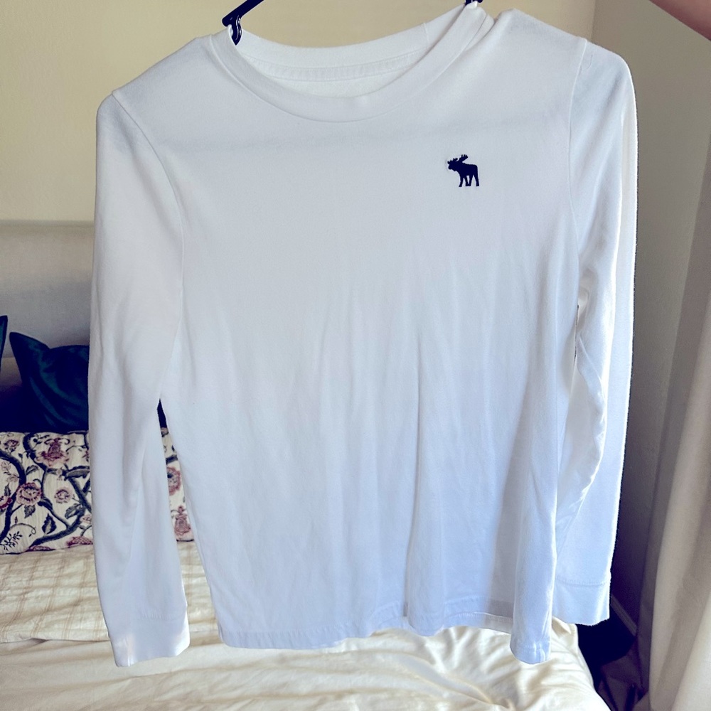 Kids Abrecrombie white long sleeve